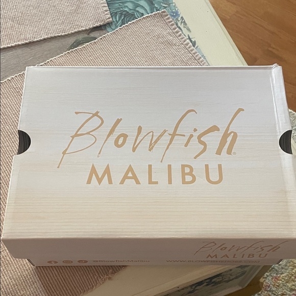 Blowfish Malibu Ardice Black Vegan Leather Sandals Velcro Buckle - Picture 13 of 13